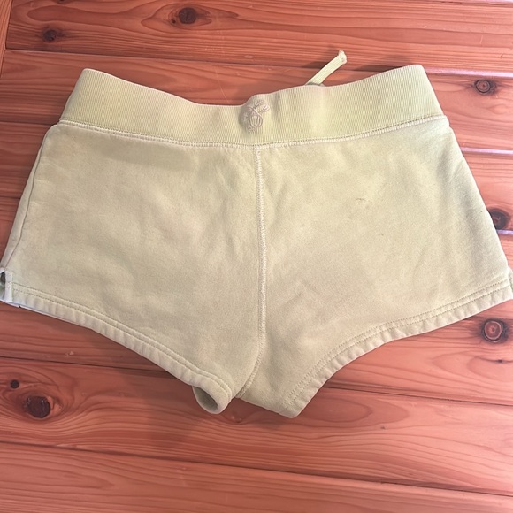 Track shorts - Picture 2 of 3